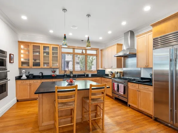 71 Magazine St #1A, Cambridge, MA 02139