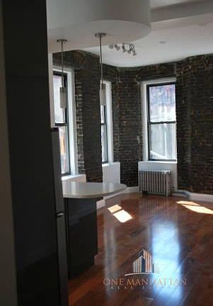 4th image of 229 Elizabeth St APT 11