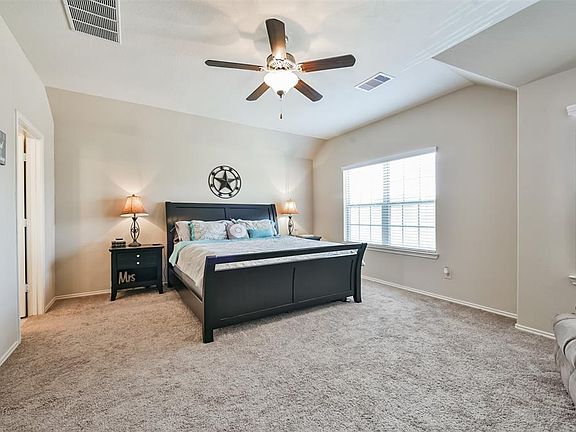5th image of 6522 Stoney Creek Dr