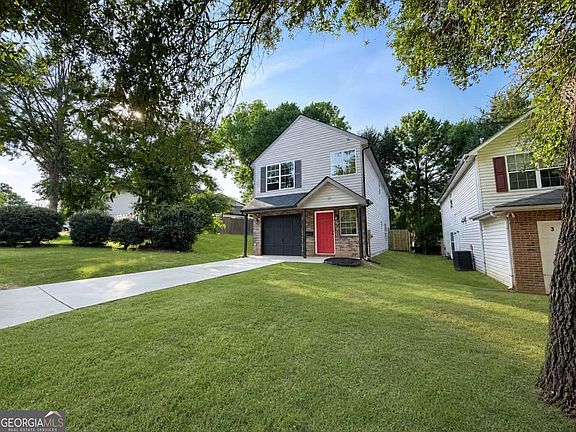 2nd image of 3523 Lehigh Way