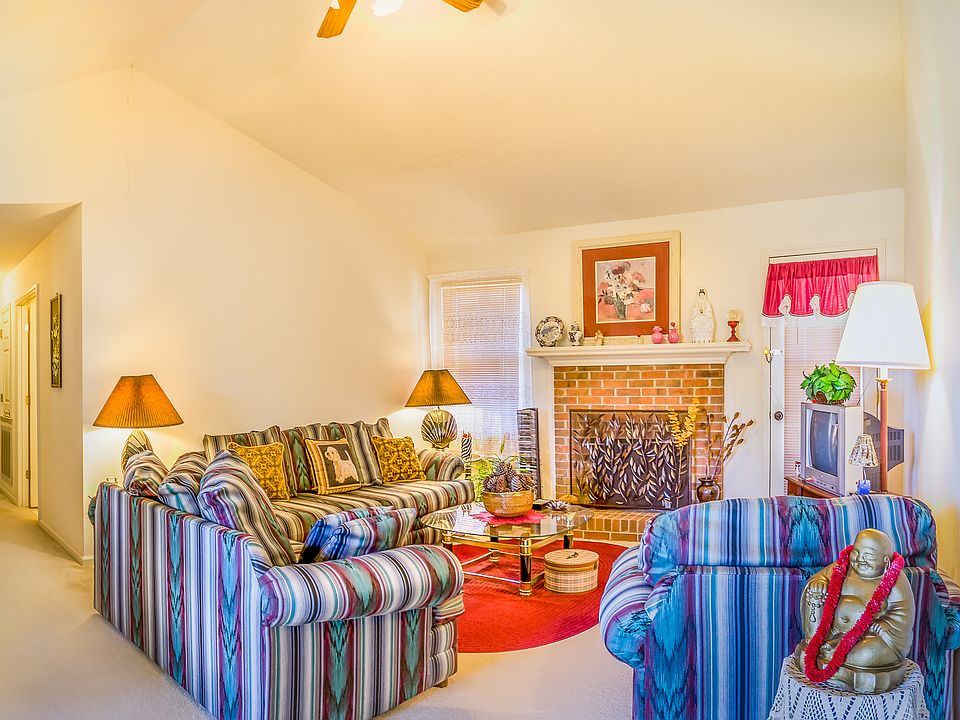2nd image of 603 Brentwood Ct