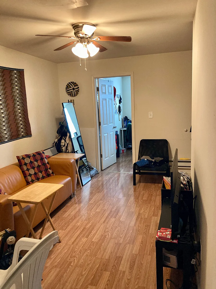 Building Photo - 1426 Jackson St #2