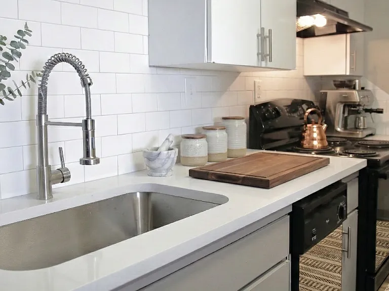 The Regency Apartments — Photo 30