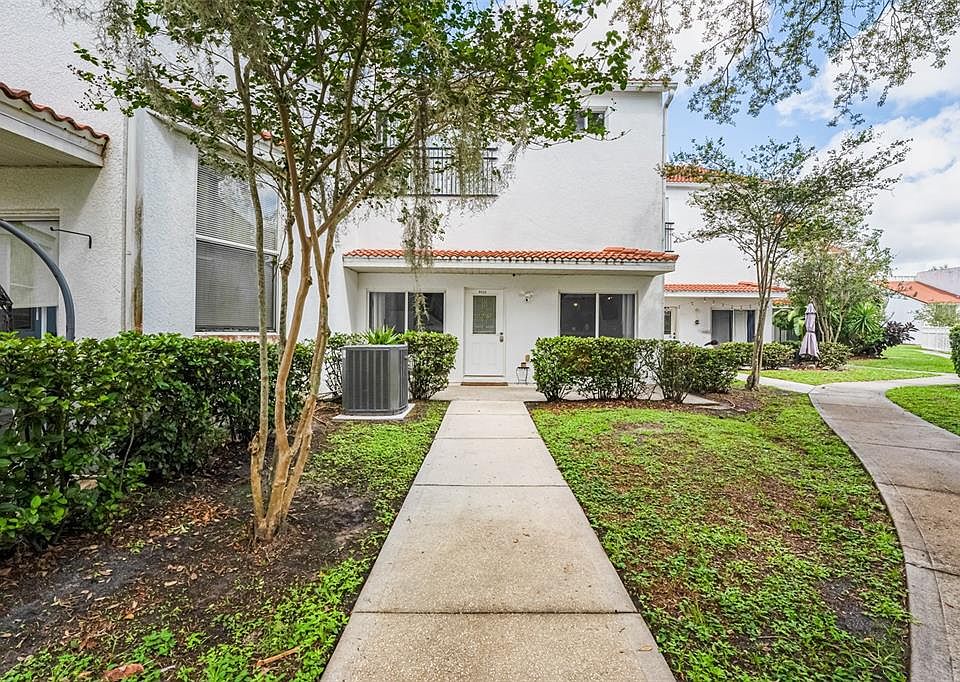 1st image of 9511 CITRUS GLEN PLACE