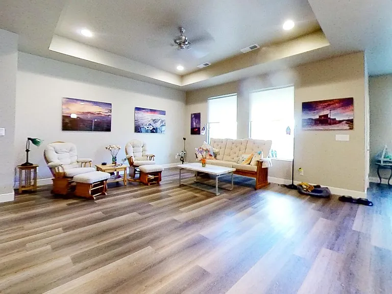 2490 W Zinfandel Dr — Photo 3