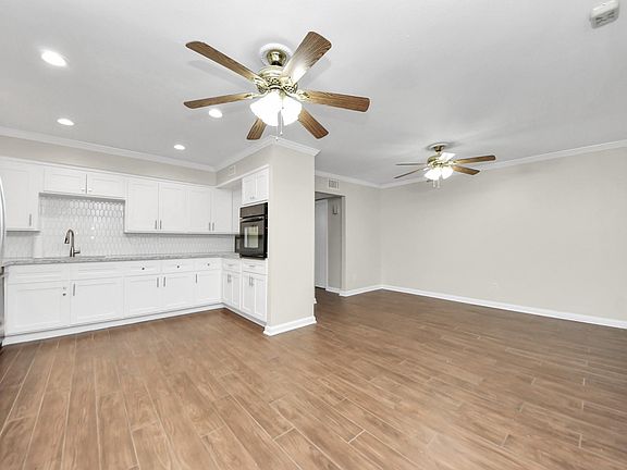 2nd image of 8234 Fondren Rd #8234