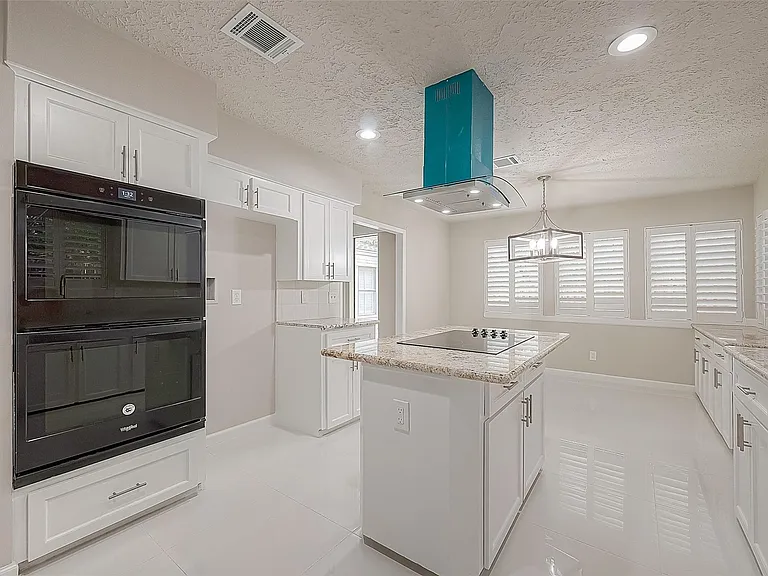 6107 Sanford Rd — Photo 20
