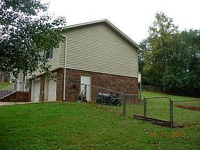 5th image of 2476 Barefoot Ln