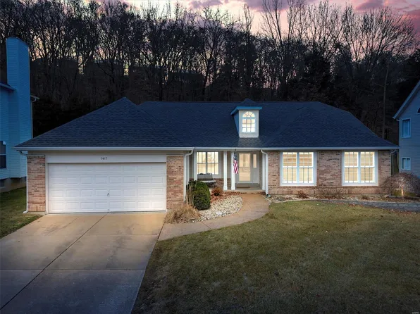 567 Legends View Dr, Eureka, MO 63025