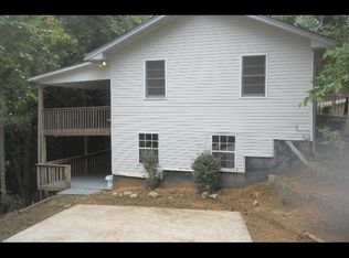 3211 Country Ln, Gainesville, GA 30506