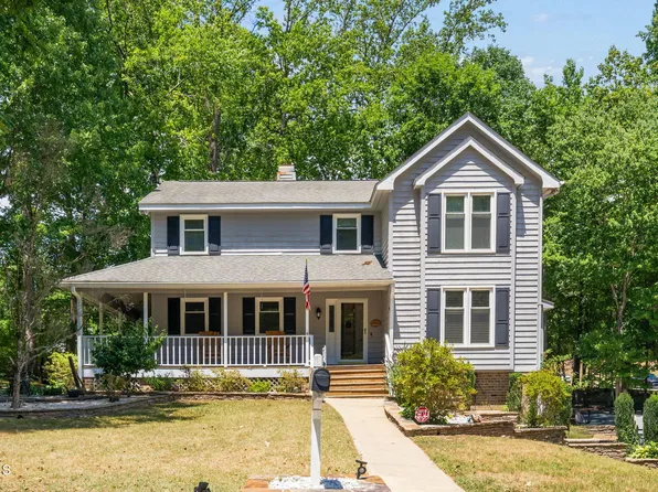 100 Richland Dr, Wake Forest, NC 27587