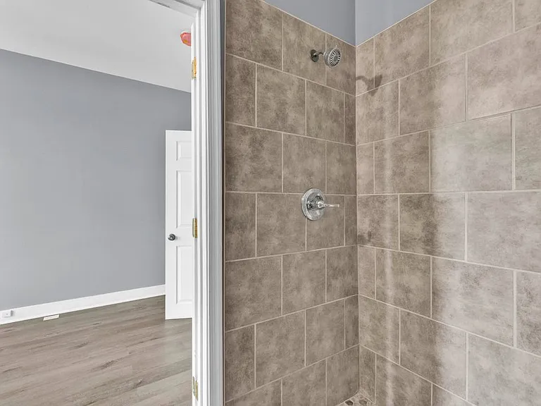 2617 E Preston St — Photo 33