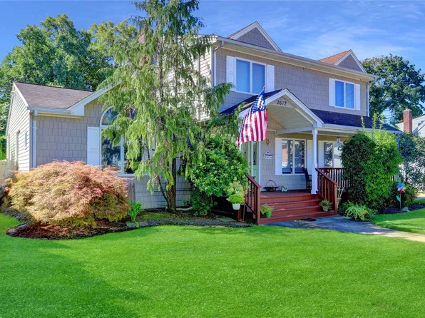 2672 Woods Avenue, East Meadow, NY 11554