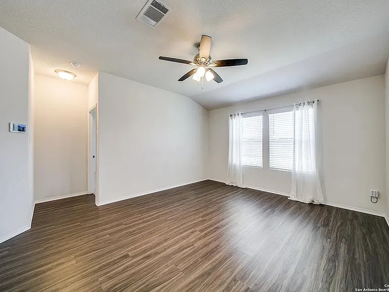 509 Moonvine Way — Photo 7