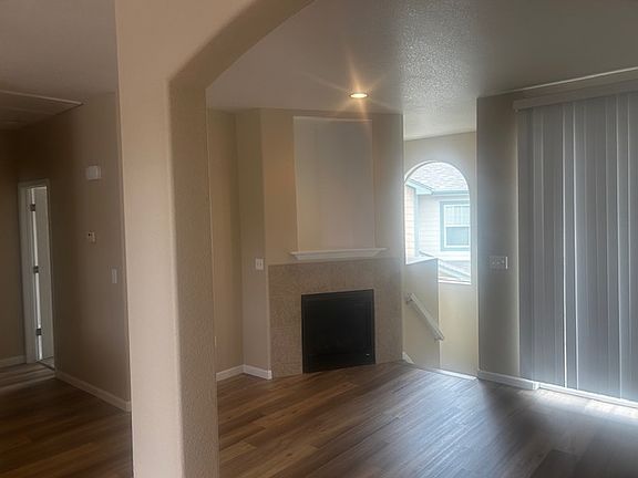 5th image of 2921 Kansas Dr Unit C