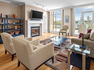 21 Dallas Rd #323, Victoria, BC V8V4Z9