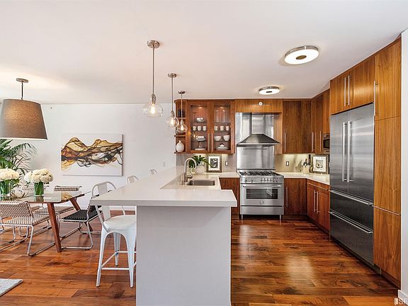 5th image of 1536 Pacific Ave #2