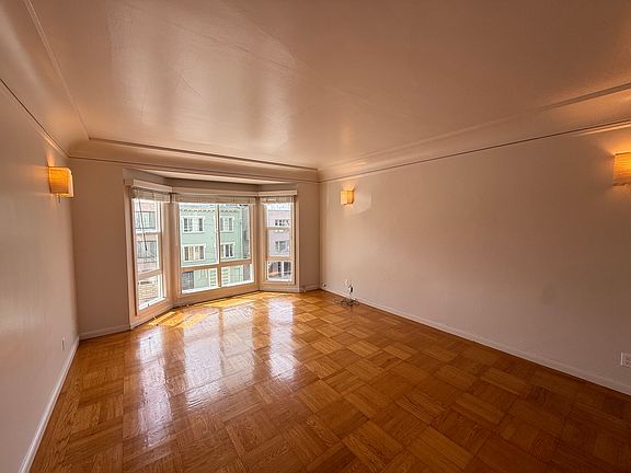 2nd image of 5026 California St APT 3