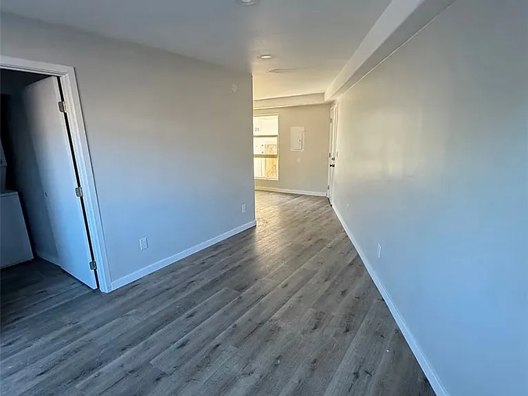 6679 Linda Vista Rd #44 — Photo 27