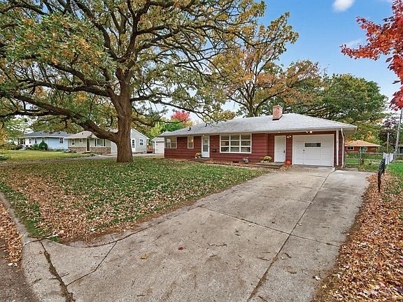 2nd image of 6140 Sunrise Dr NE