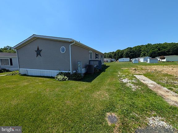 3rd image of 216 Garner Dr