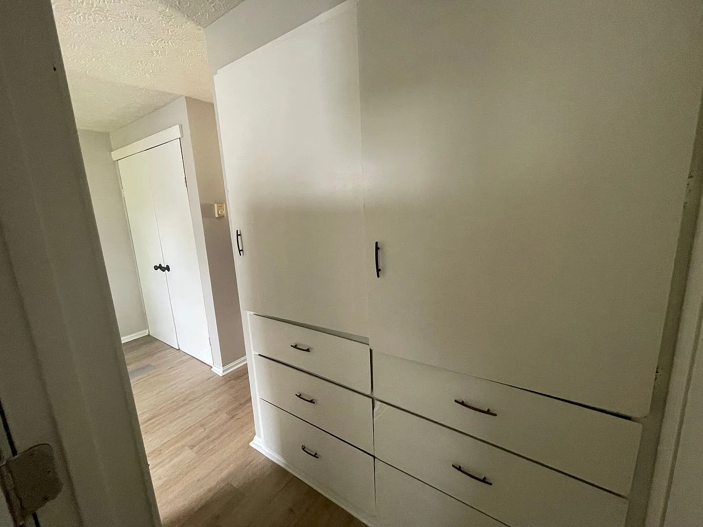 1315 Logan Ave NW — Photo 3