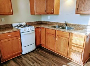 151 W School St, Owatonna, MN 55060