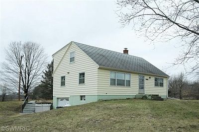 2nd image of 3451 N 35th St