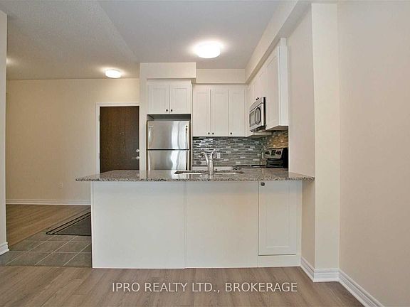 2nd image of 216 Oak Park Blvd #426