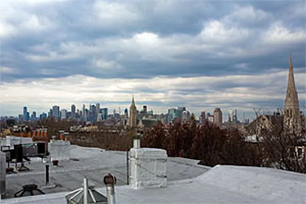 Sold by Warren Lewis Realty | media 4