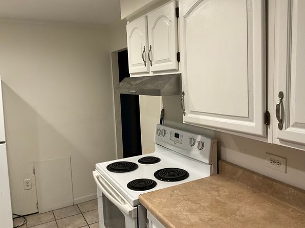 721 Meadow Ave APT 3