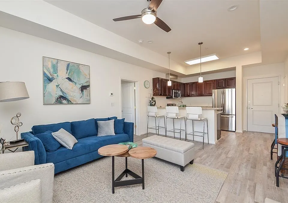 1207 Grand West Blvd #1G