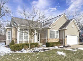 31888 Pondside Dr, Avon Lake, OH 44012
