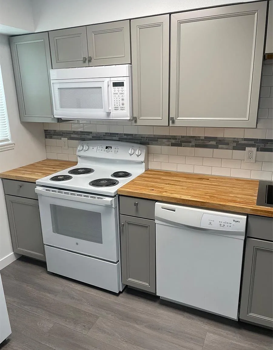 1 bed, 784 sqft, $1,890 — Photo 2