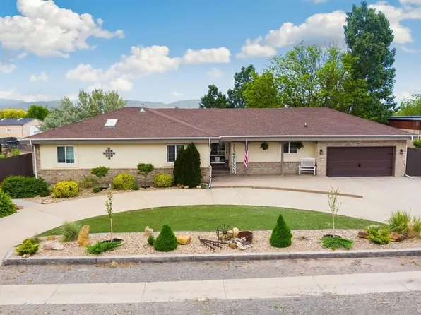 501 S Putter Dr, Pueblo West, CO 81007