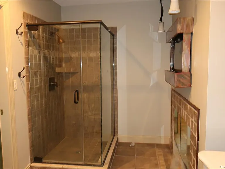 217 Pine Island Tpke — Photo 6