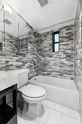 Rented by REAL New York | media 7