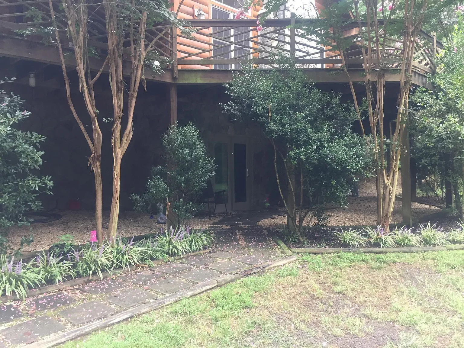 2 bed, 1800 sqft, $1,750 — Photo 2