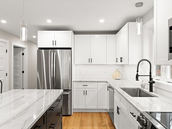 4th image of 12 Peaslee Road