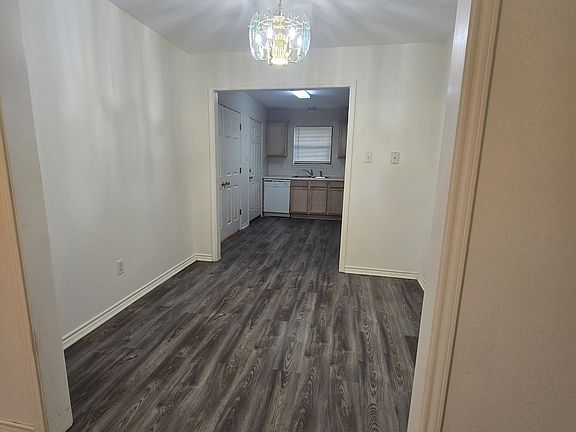 5th image of 640 Canada St #1
