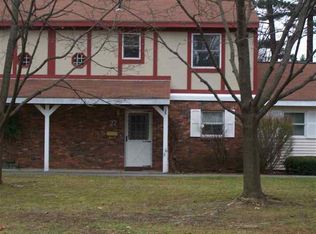 27 Queens Way, Queensbury, NY 12804