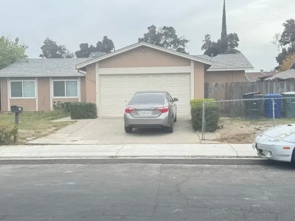 1100 Fish Dr, Modesto, CA 95351
