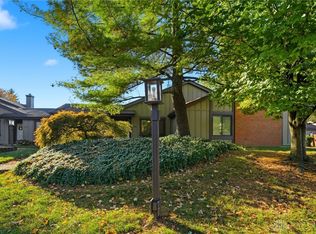 1462 Carriage Trace Blvd, Dayton, OH 45459