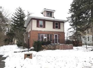 102 S Forest Rd, Buffalo, NY 14221
