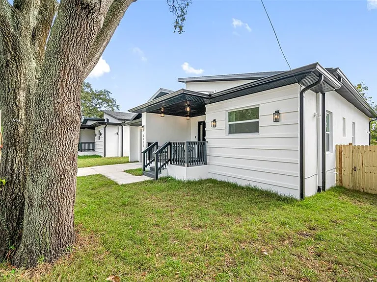 3717 E Clifton St — Photo 54