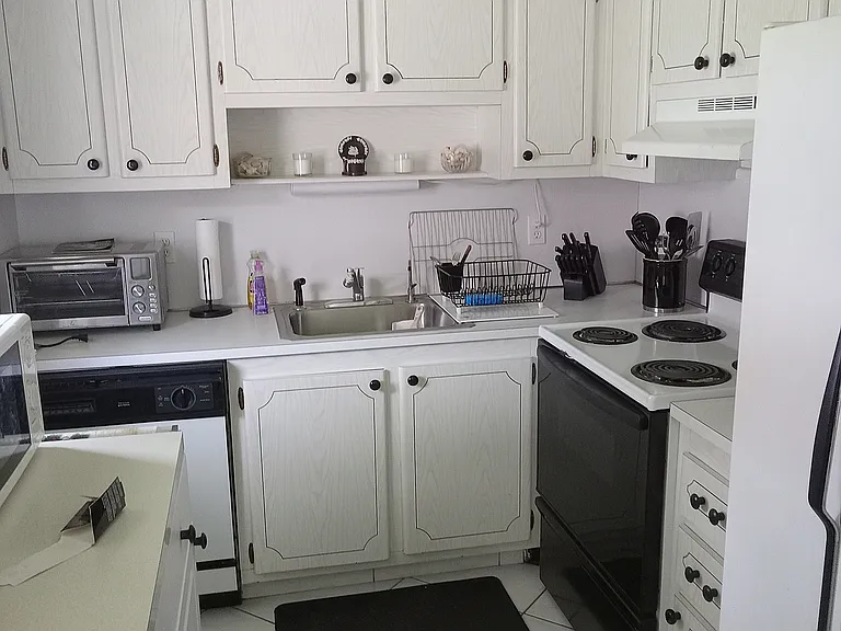 209 Waterford Cir #I — Photo 7