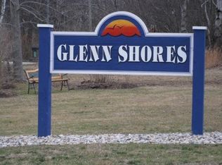 Hickory Dr, South Haven, MI 49090