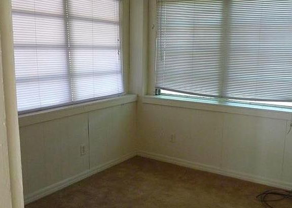 4th image of 922 Hacienda Ct