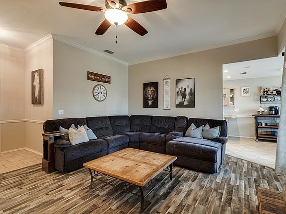 4th image of 5306 Long Leaf Dr