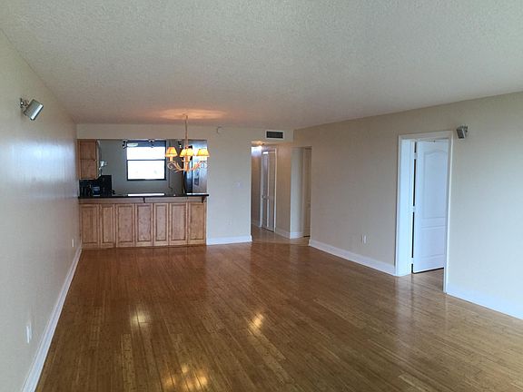 4th image of 2101 S Atlantic Ave APT 209
